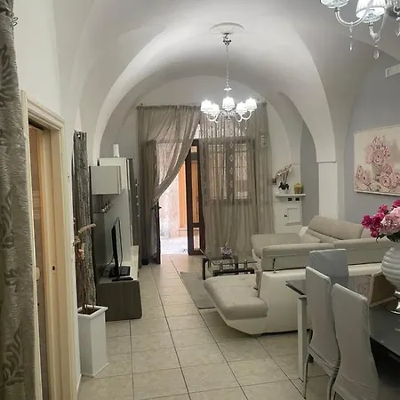 La Casa Di Mima * 马丁纳弗兰卡